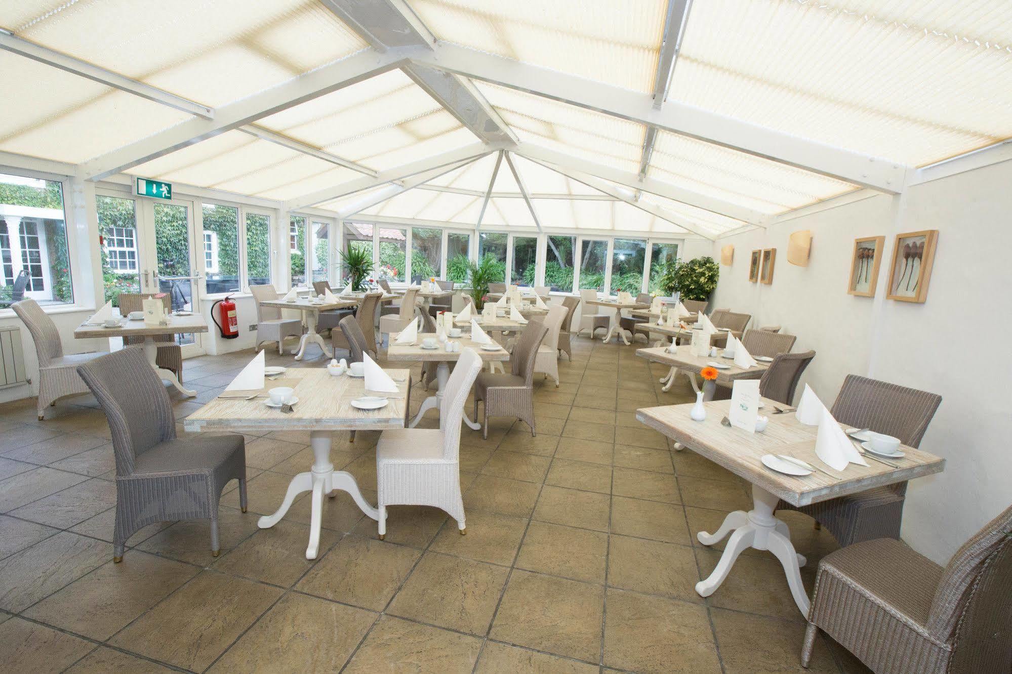 St Aubin Hotel La Place מראה חיצוני תמונה